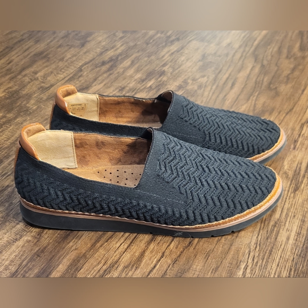 Women's Cobb Hill Slip Ons Size 8.5